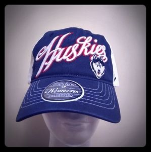 NCAA Women's Huskies Hat